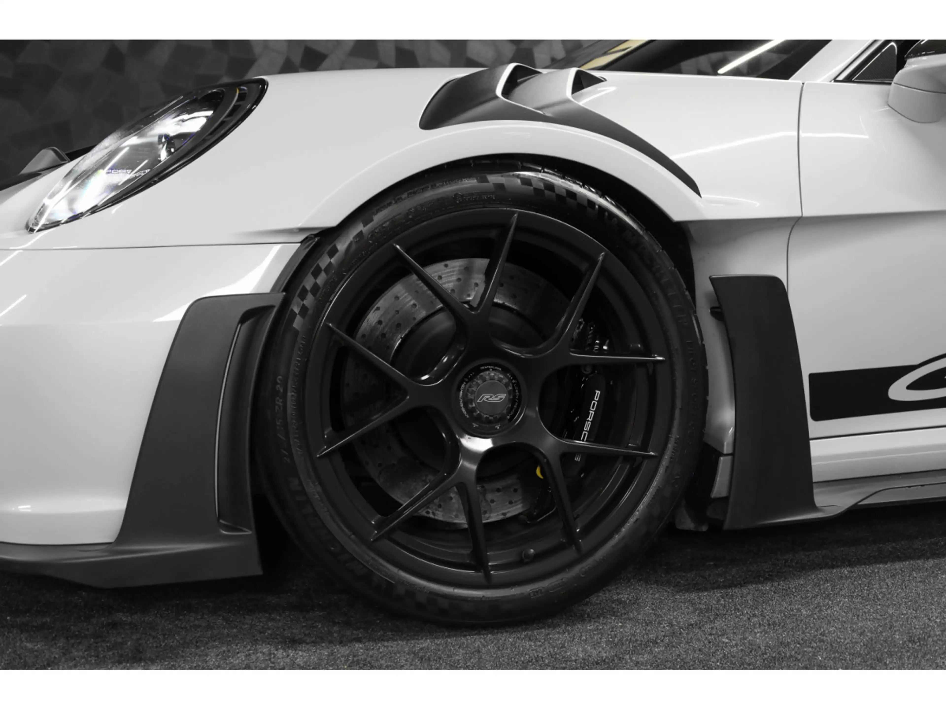 Porsche 992 GT3 RS PDK - PACK WEISSACH — photo 10