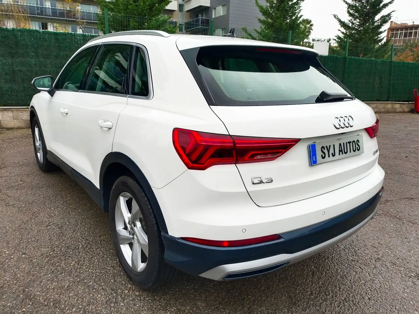 Audi Q3 35 TFSI 110kW 150CV Manual. Weiß - 2