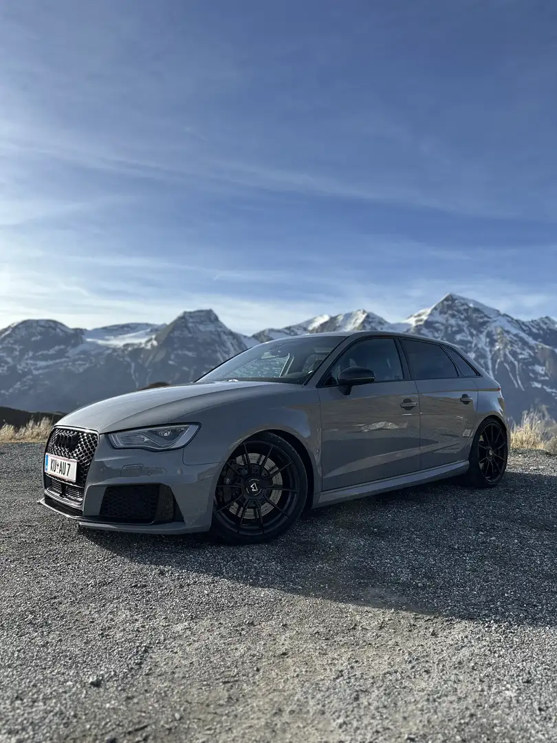 Audi RS3 MEGA VOLL, TOP ZUSTAND, 2,5 TFSI quattro Grau - 1