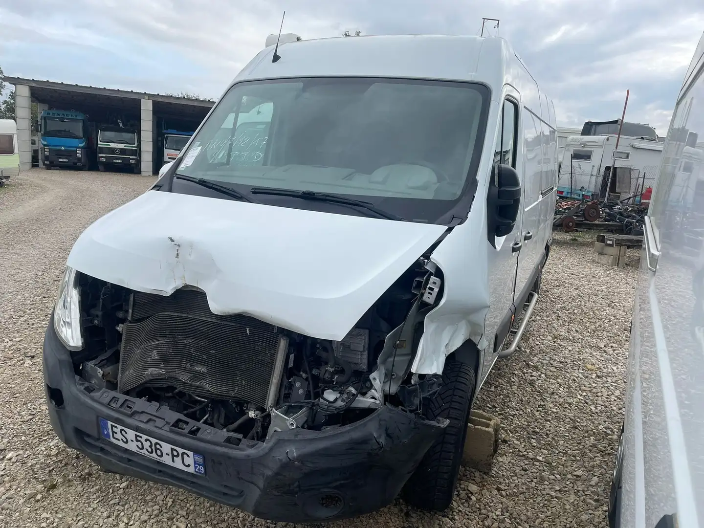 Renault Master III 2.3 DCi 130 F35 L3H2 / ES536 Blanc - 2