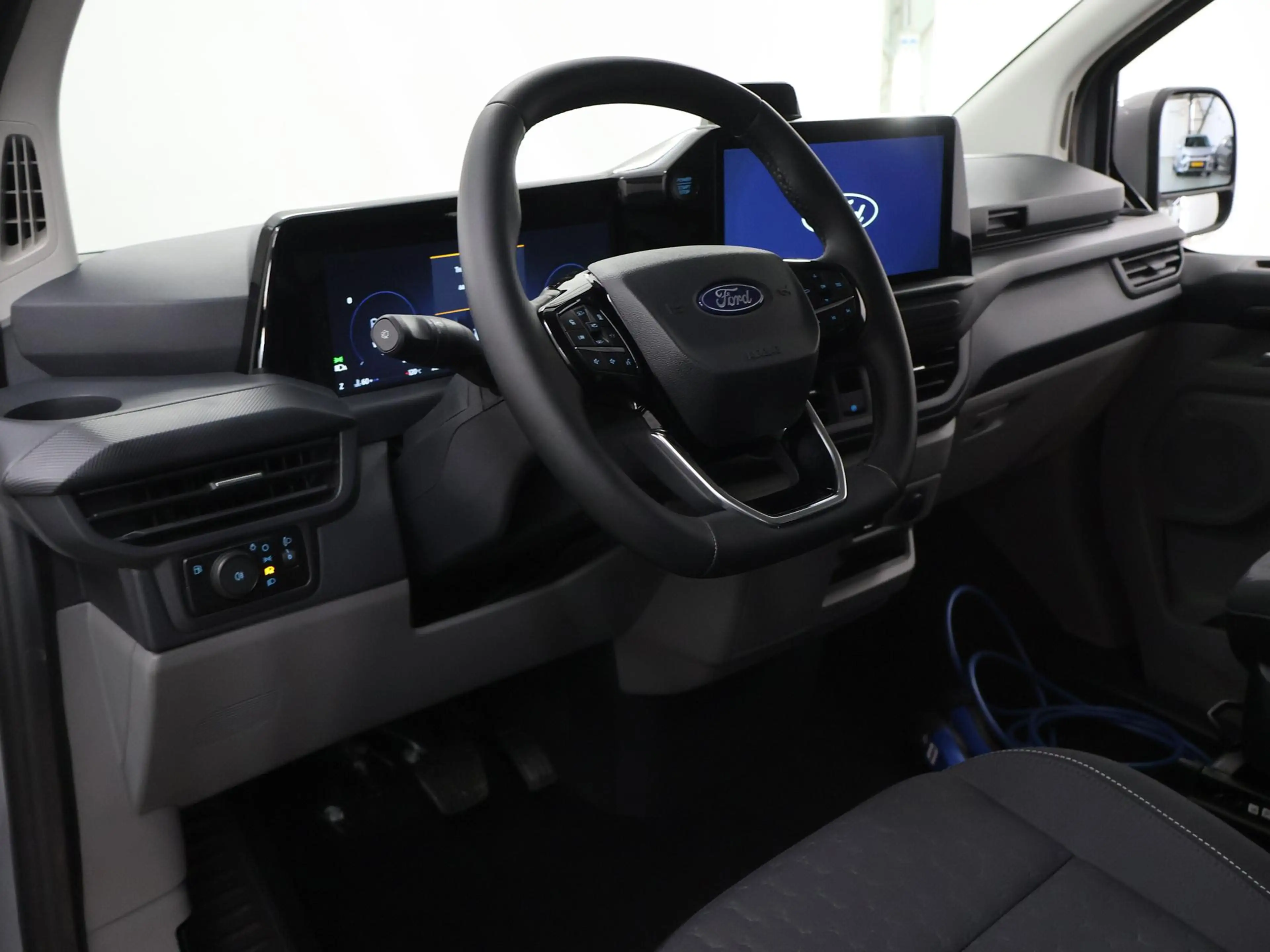 Ford Transit Custom 320 | 2.5 PHEV | L2 H1 | LIMITED | DUBBELE CABINE — photo 7