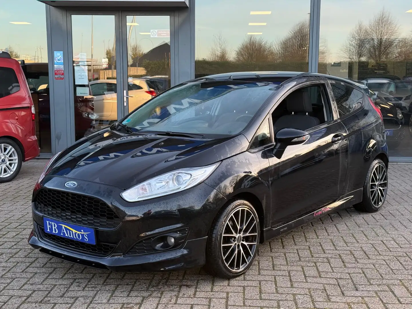 Ford Fiesta 1.0 EcoBoost ST-Pakket Airco Lmv Navi Stoelverw. Noir - 2