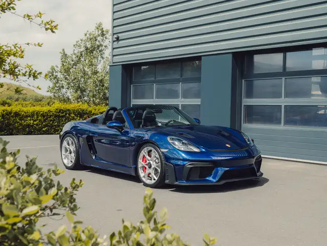 Porsche 718 Spyder RS | LIFT | 90L | Bucket | Carbon | Park-Assist