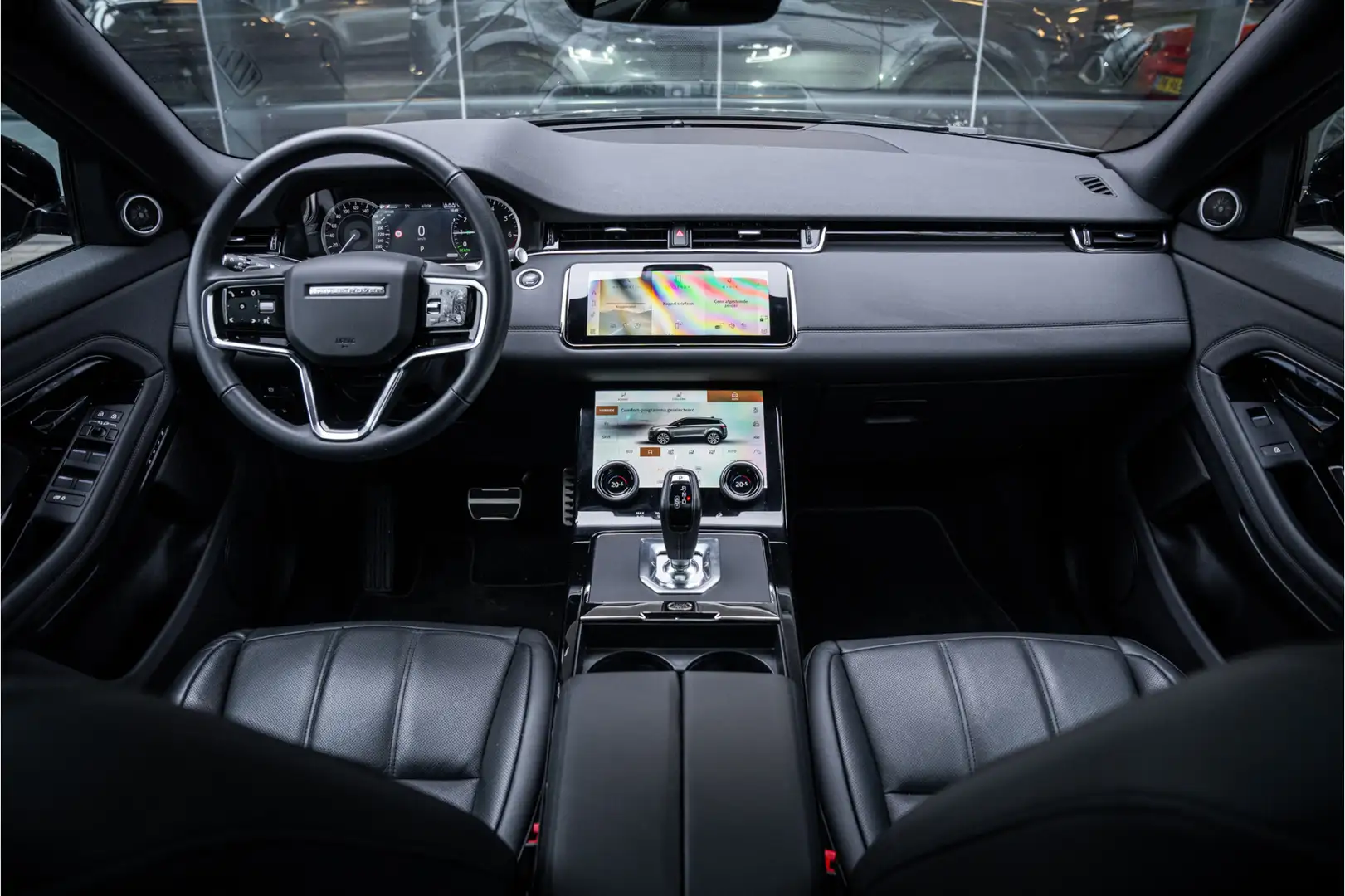 Land Rover Range Rover Evoque P300e AWD R-Dynamic SE ** 20inch ** Cold Climate * Schwarz - 2