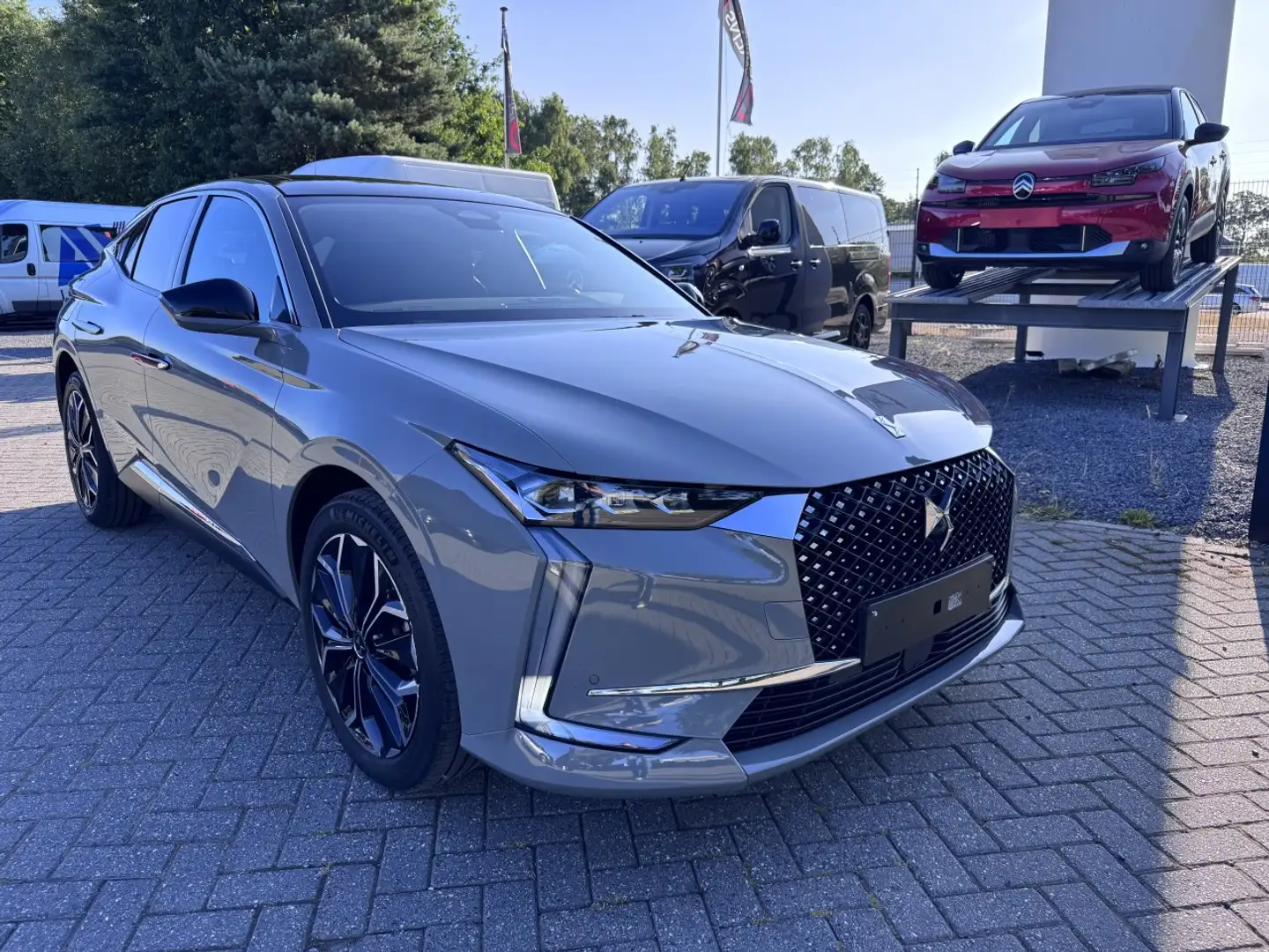 DS Automobiles DS 4 1.2 Turbo 130 Automaat Opera Gris - 2