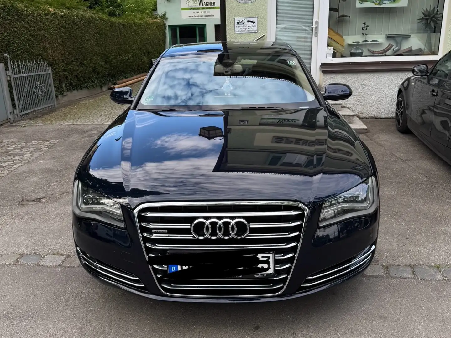 Audi A8 A8 3.0 TDI DPF clean diesel quattro tiptronic Lang Blau - 1