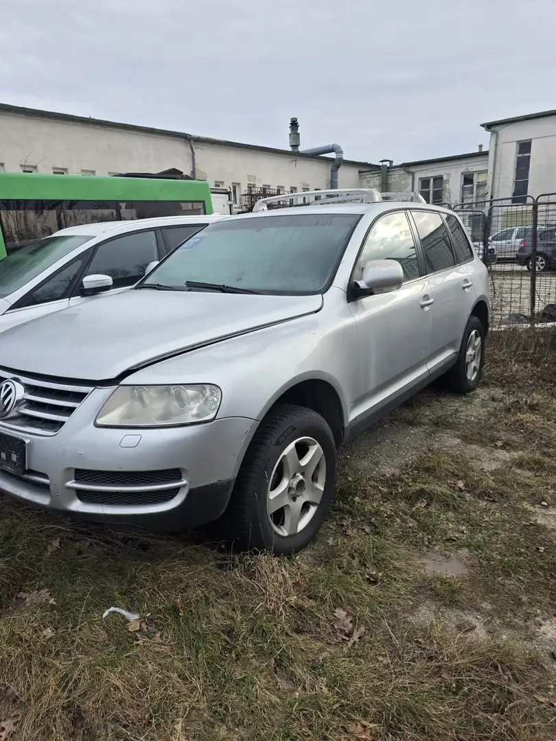 Volkswagen Touareg Touareg 2,5 R5 TDI Silber - 2