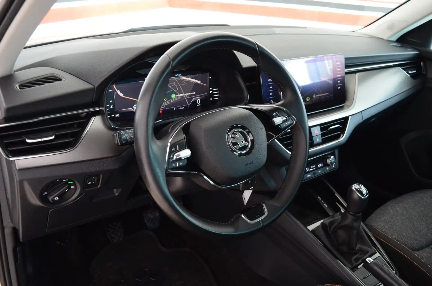 Skoda Kamiq 1.5 Clever | Navi | LED | AHK | 17`Alu Weiß - 2