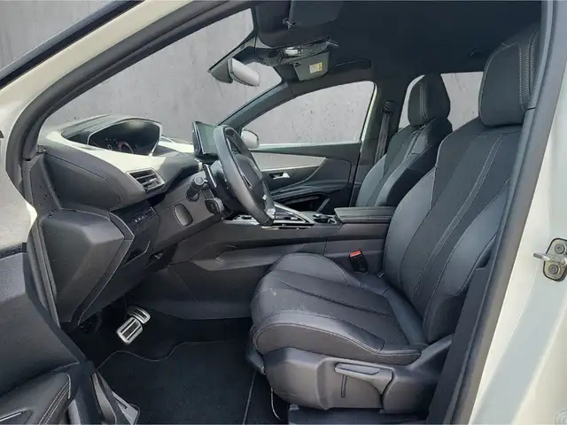 Peugeot 3008 view 9