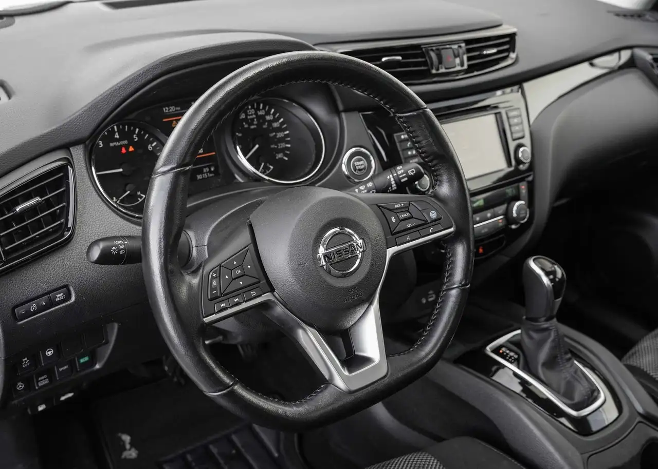 Nissan Qashqai снимка Nissan Qashqai