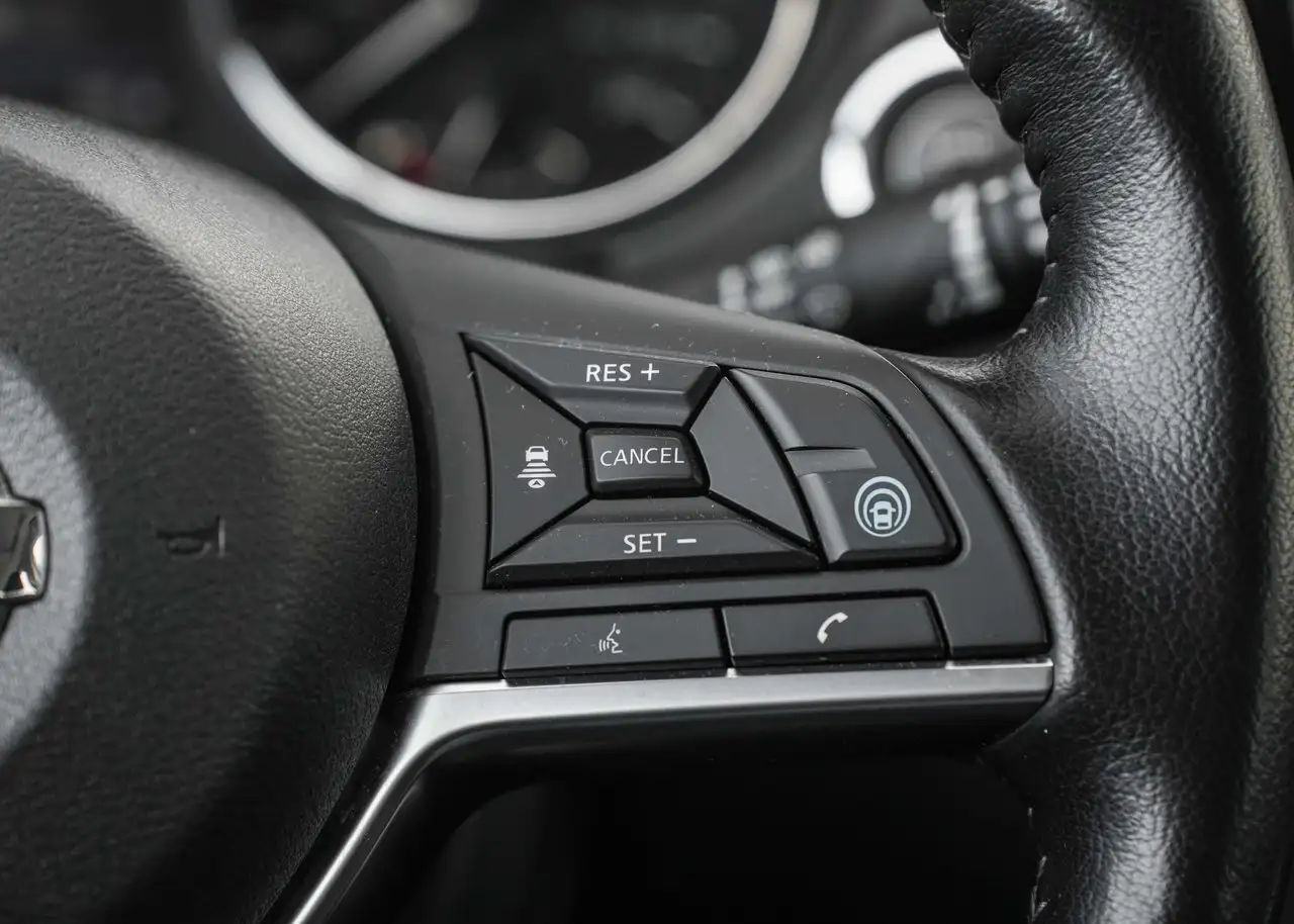 Nissan Qashqai снимка Nissan Qashqai
