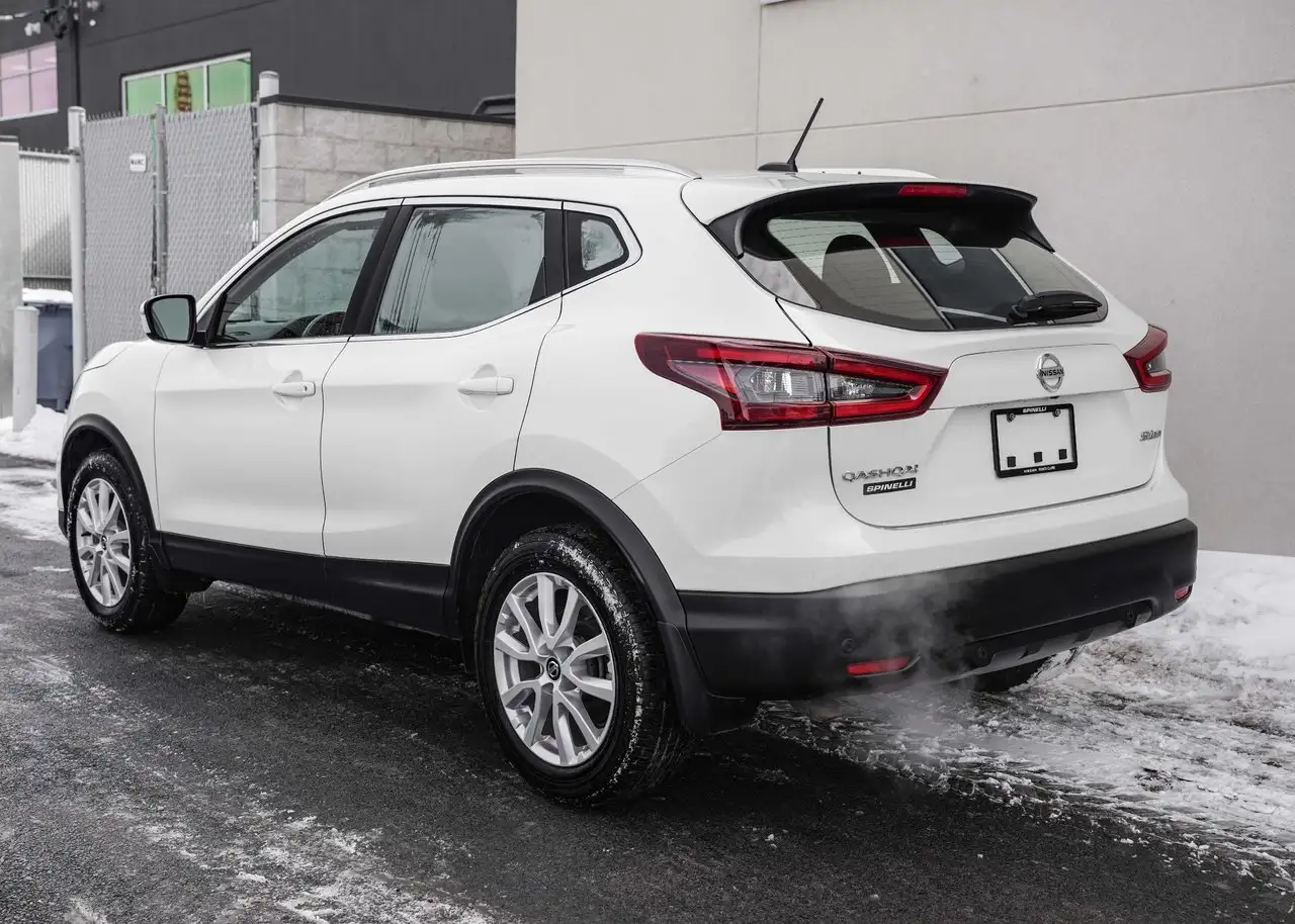 Nissan Qashqai снимка Nissan Qashqai