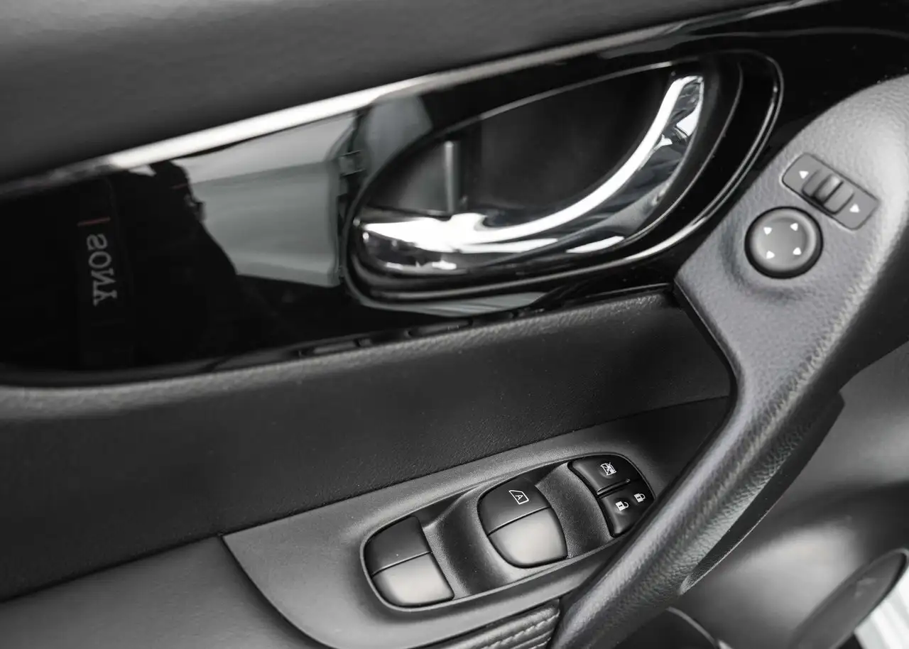 Nissan Qashqai снимка Nissan Qashqai