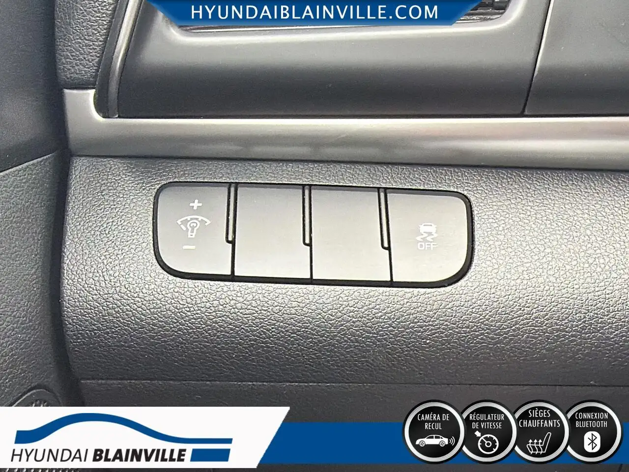 Hyundai ELANTRA снимка Hyundai ELANTRA