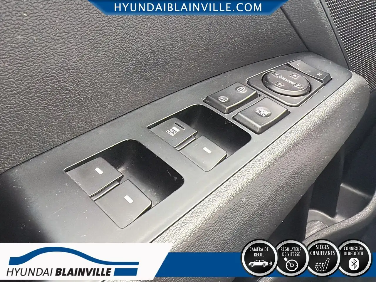 Hyundai ELANTRA снимка Hyundai ELANTRA