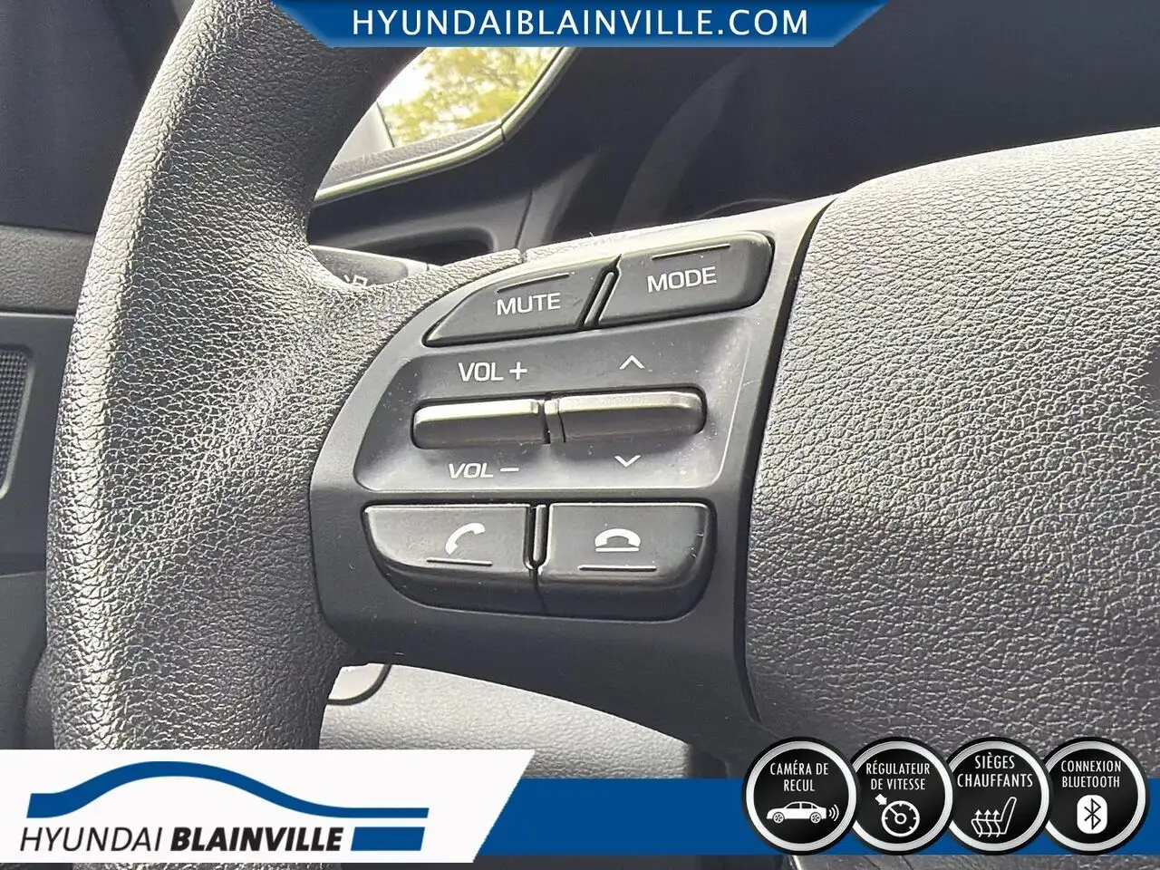 Hyundai ELANTRA снимка Hyundai ELANTRA