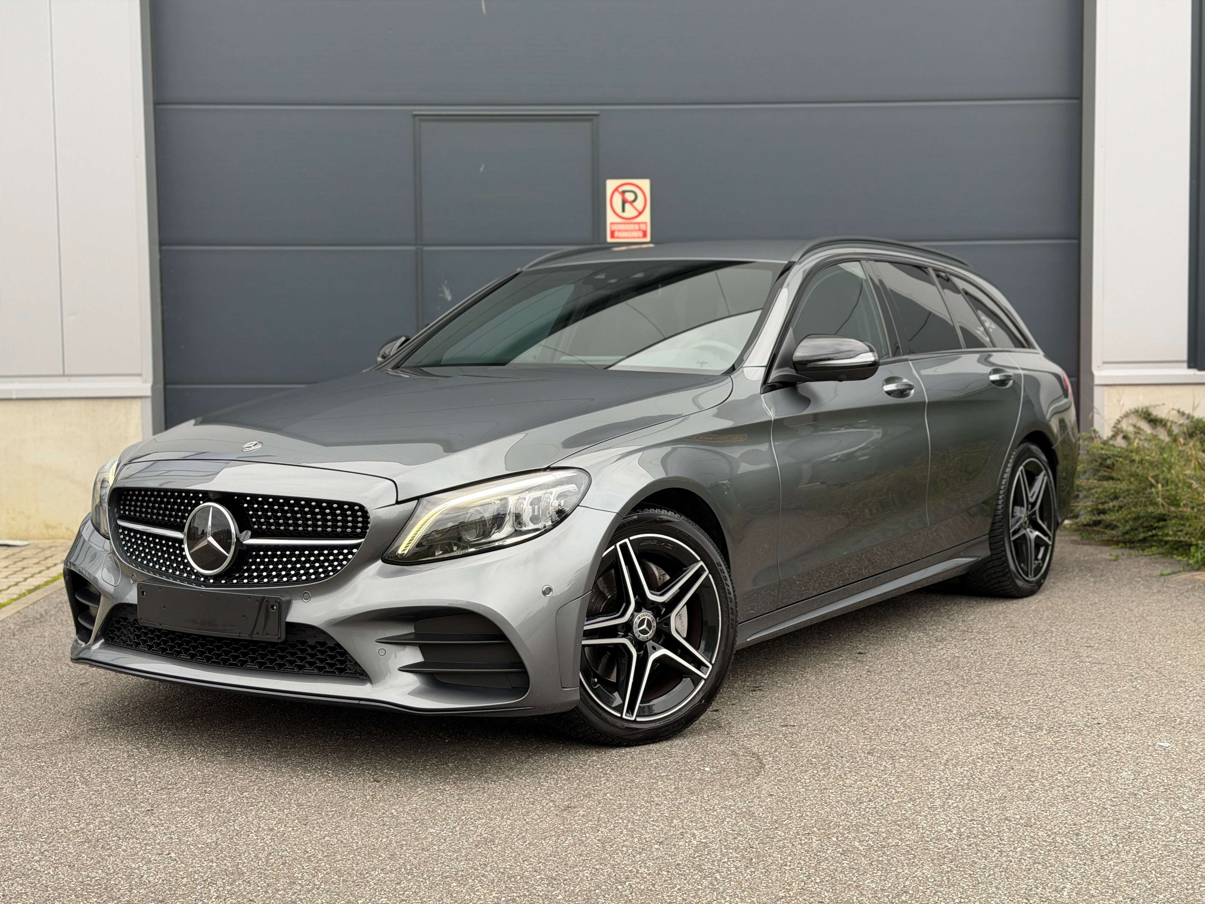 Mercedes-Benz C 180