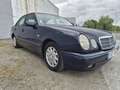 Mercedes-Benz E 290 TD Blau - thumbnail 2