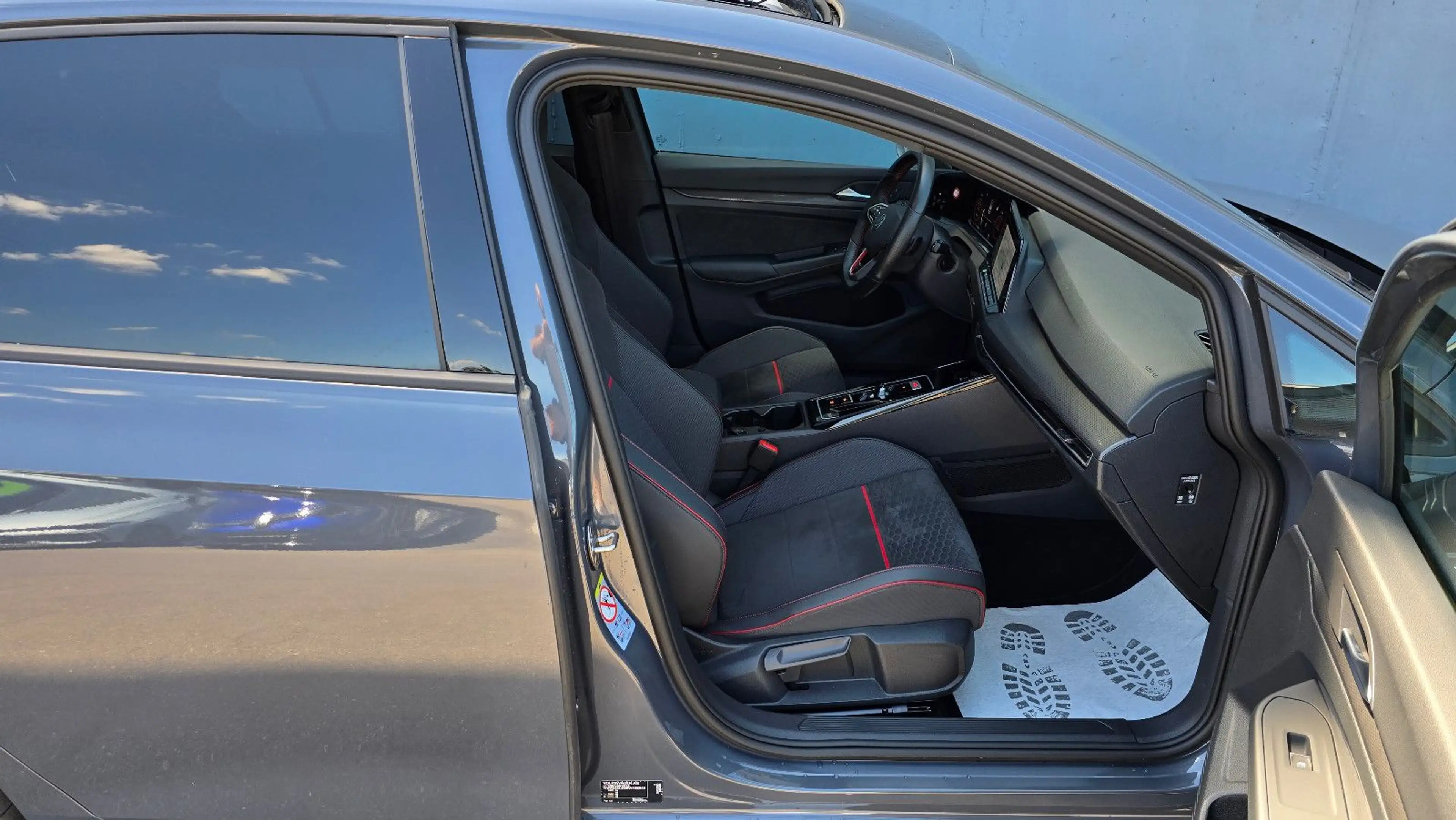 Volkswagen Golf 8 GTI Clubsport DSG * Akrapovic *Pano/VOLL — photo 7