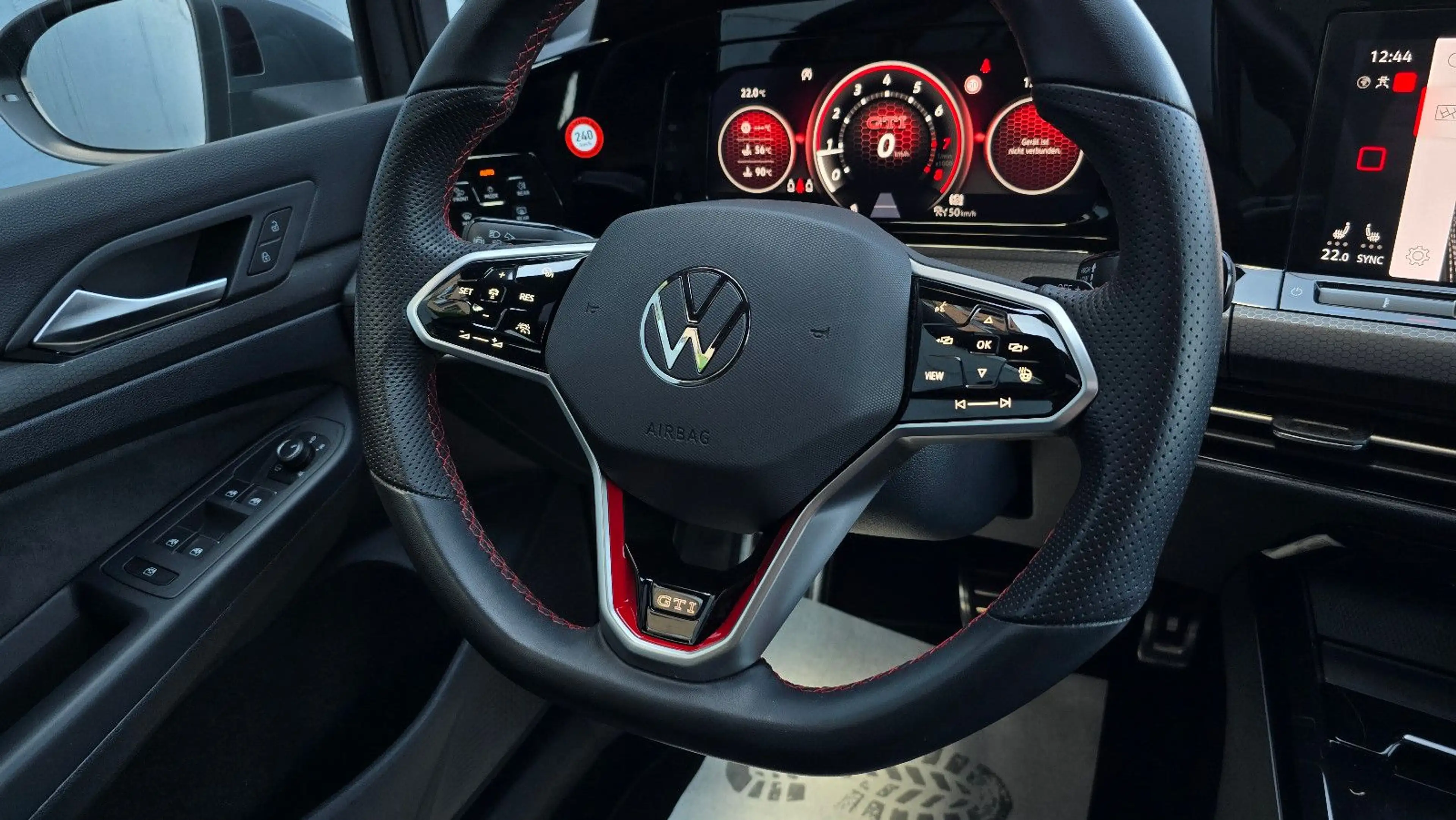 Volkswagen Golf 8 GTI Clubsport DSG * Akrapovic *Pano/VOLL — photo 12