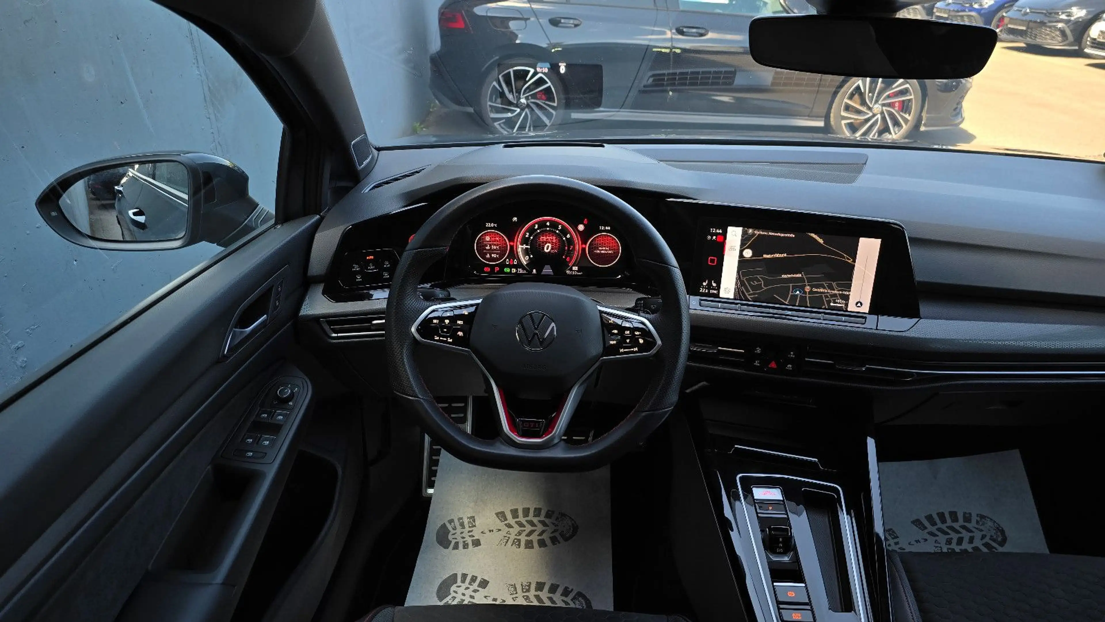 Volkswagen Golf 8 GTI Clubsport DSG * Akrapovic *Pano/VOLL — photo 10