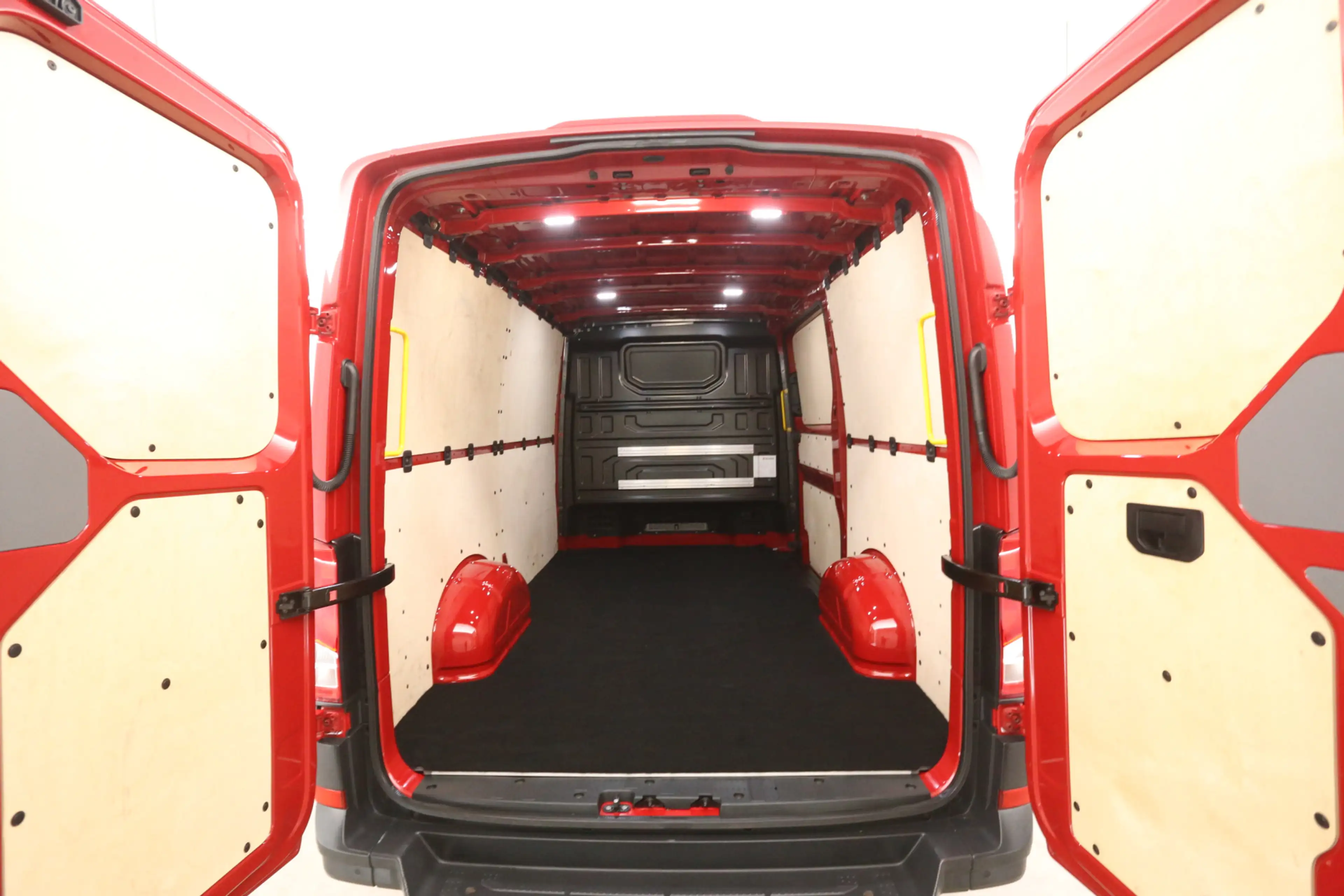 Volkswagen Crafter 2.0 TDI L3H2 140PK | Airco | Carplay | Parkeersens — photo 6