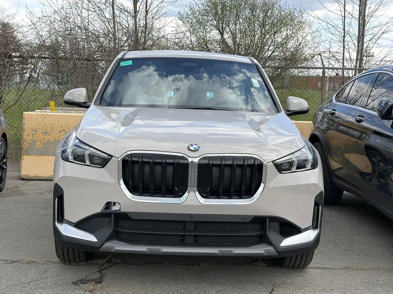 BMW X1 снимка BMW X1