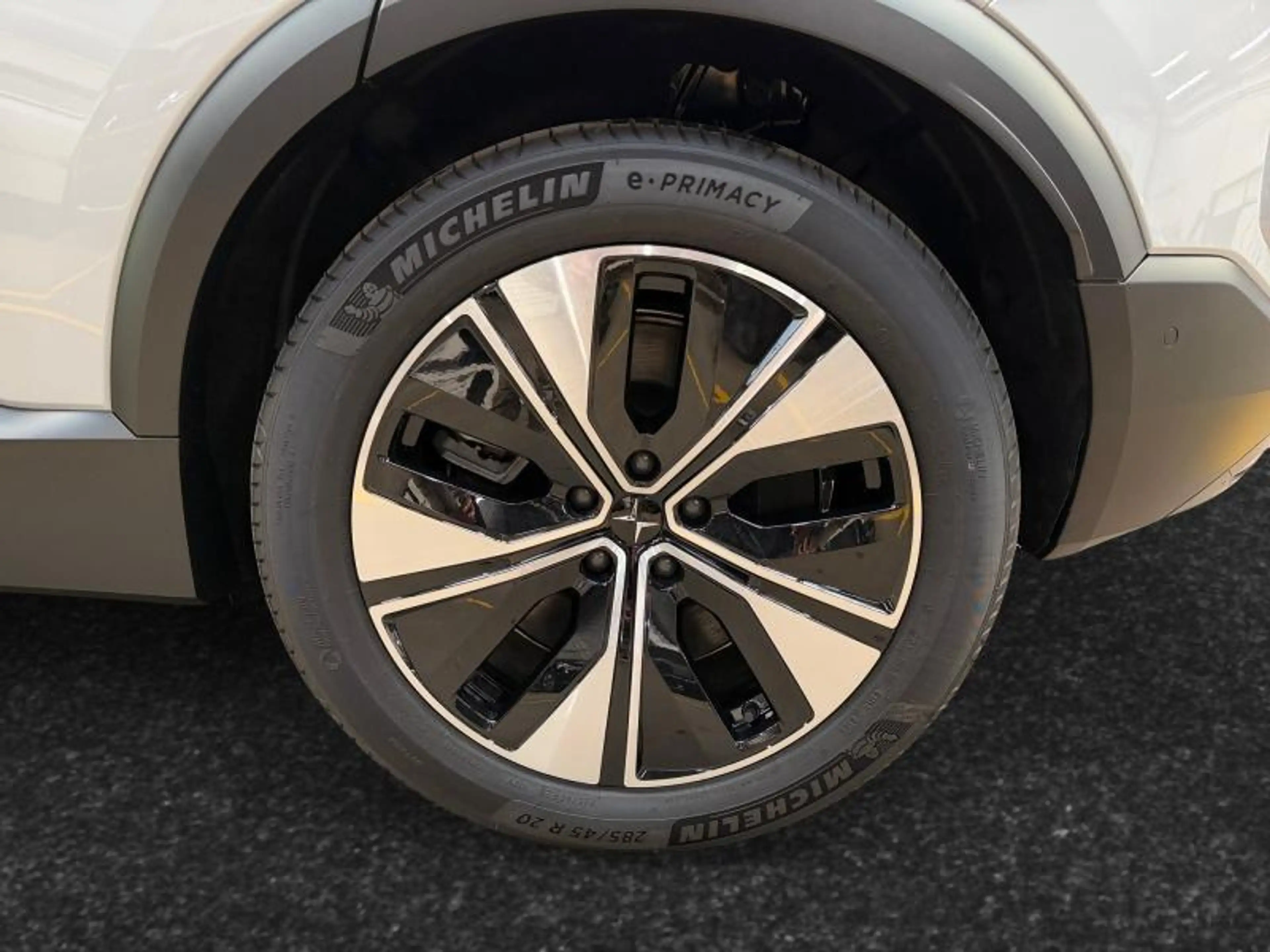 Polestar 3 LRSM MY25 — photo 12