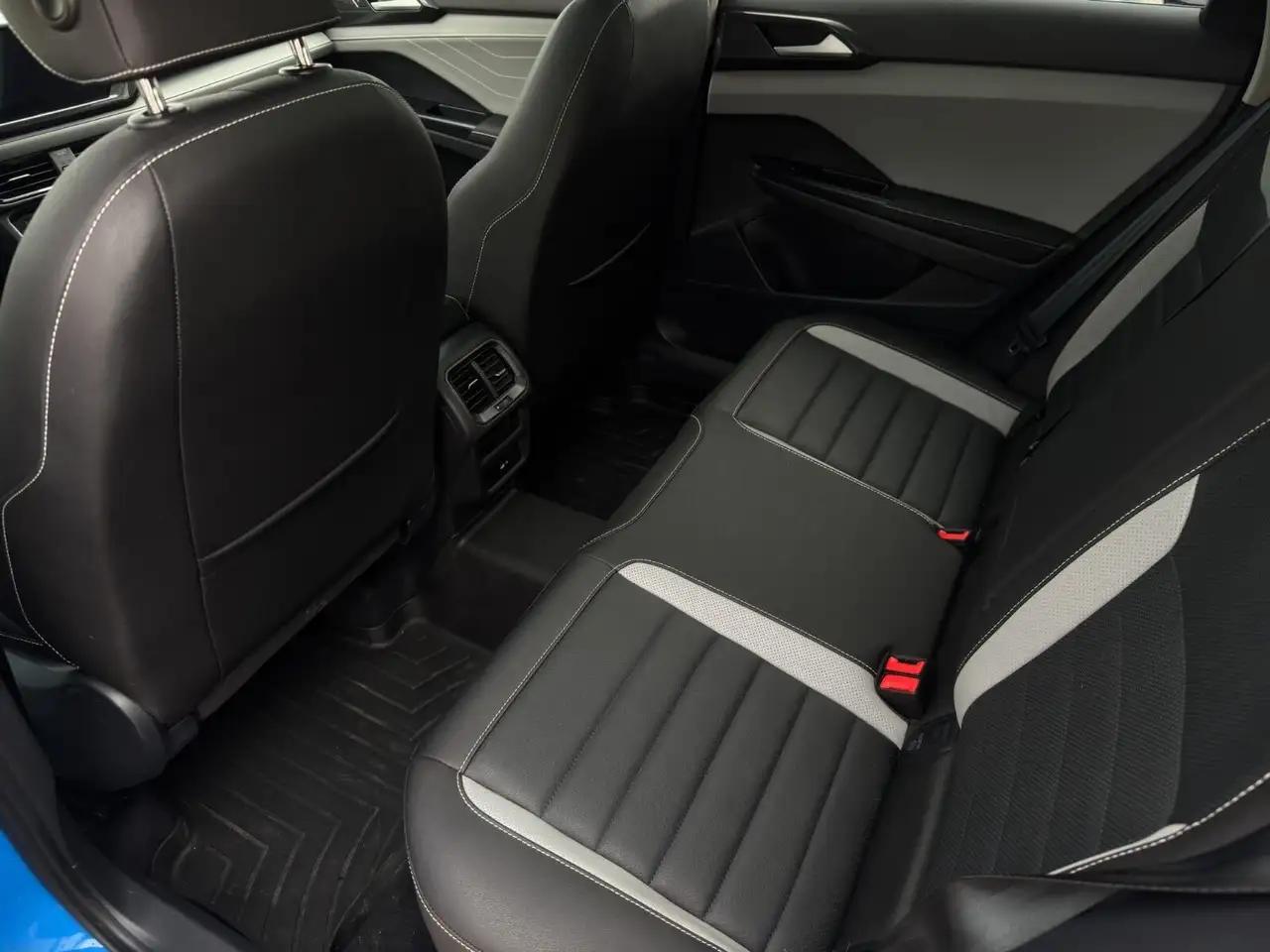 Volkswagen Taos снимка Volkswagen Taos