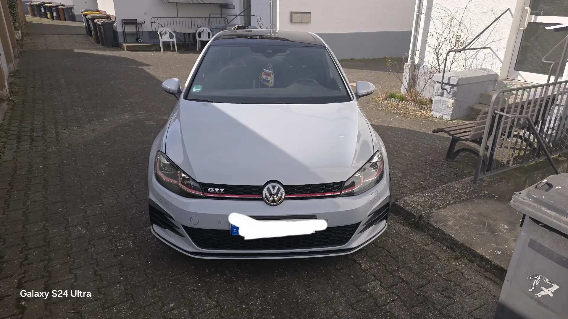 Volkswagen Golf GTI (BlueMotion Technology) DSG - 1