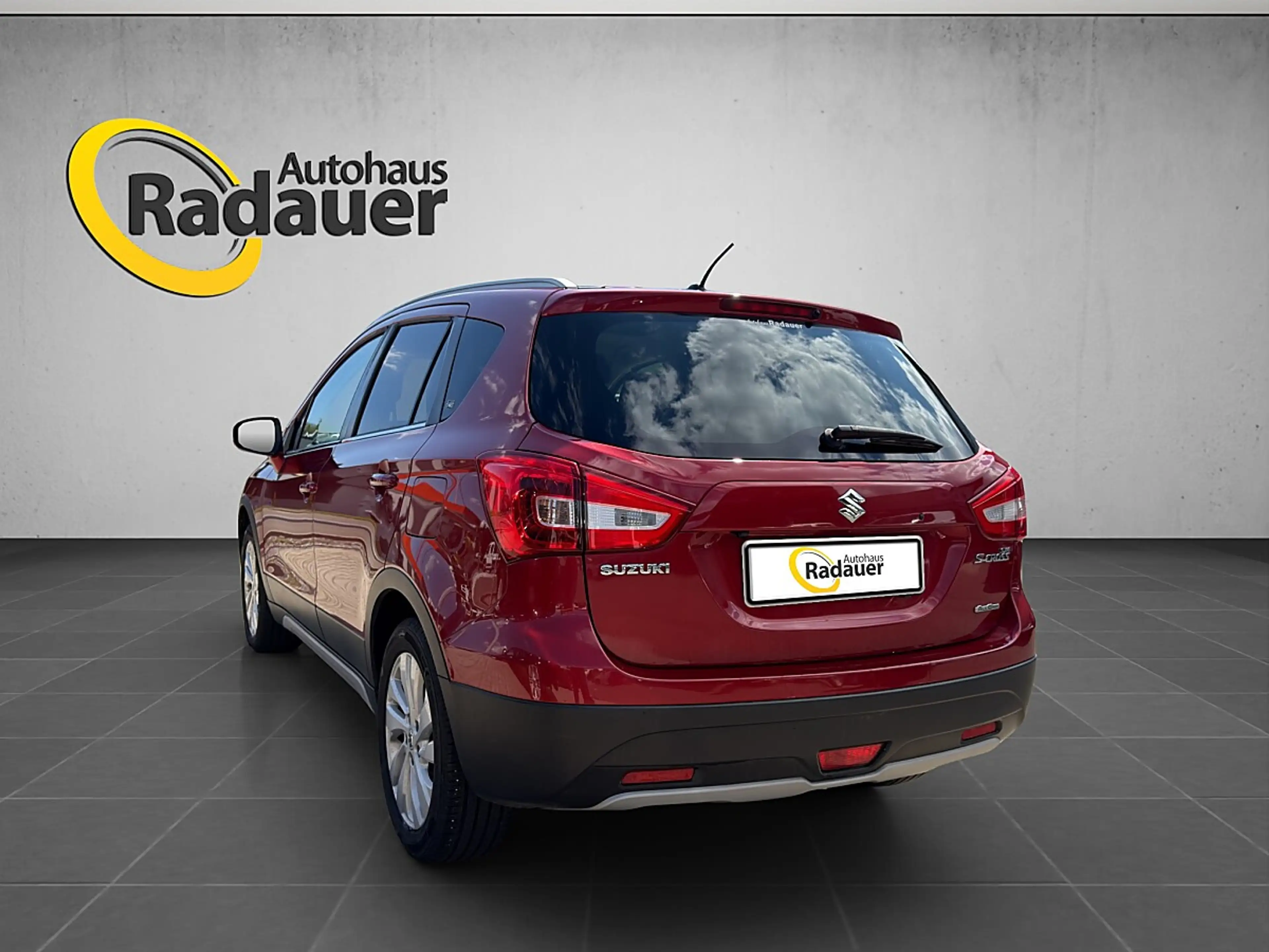 Suzuki SX4 S-Cross 1,0 DITC 4WD shine — photo 3