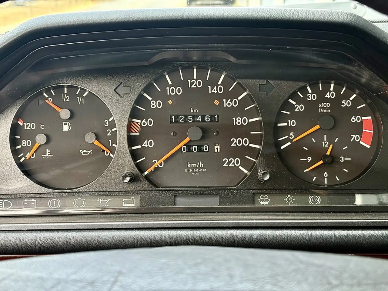 Mercedes-Benz CE 200 200-500 (W124) 230, foto 10