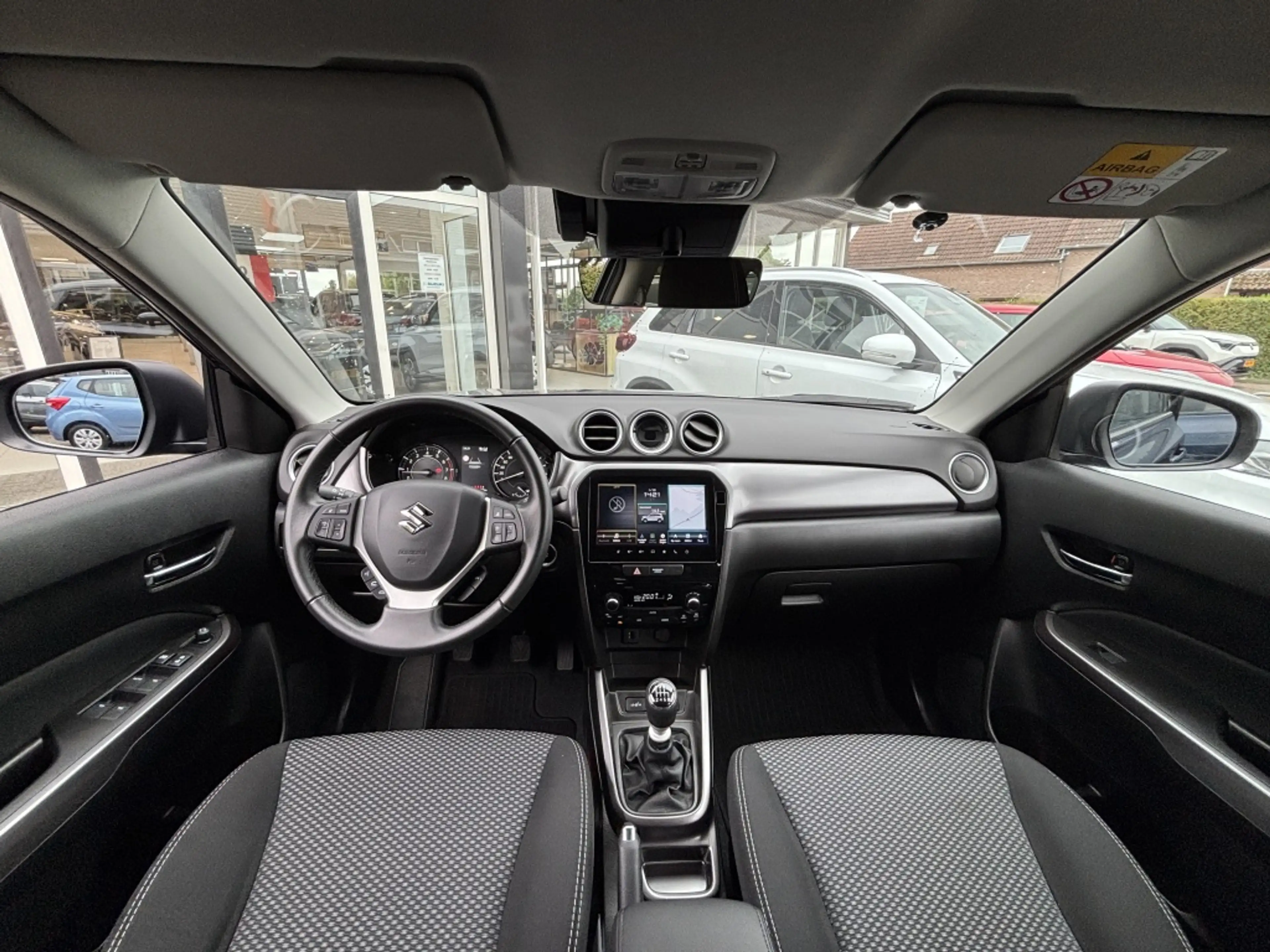 Suzuki Vitara 1.4 Boosterjet 129pk Smart Hybrid Select — photo 3