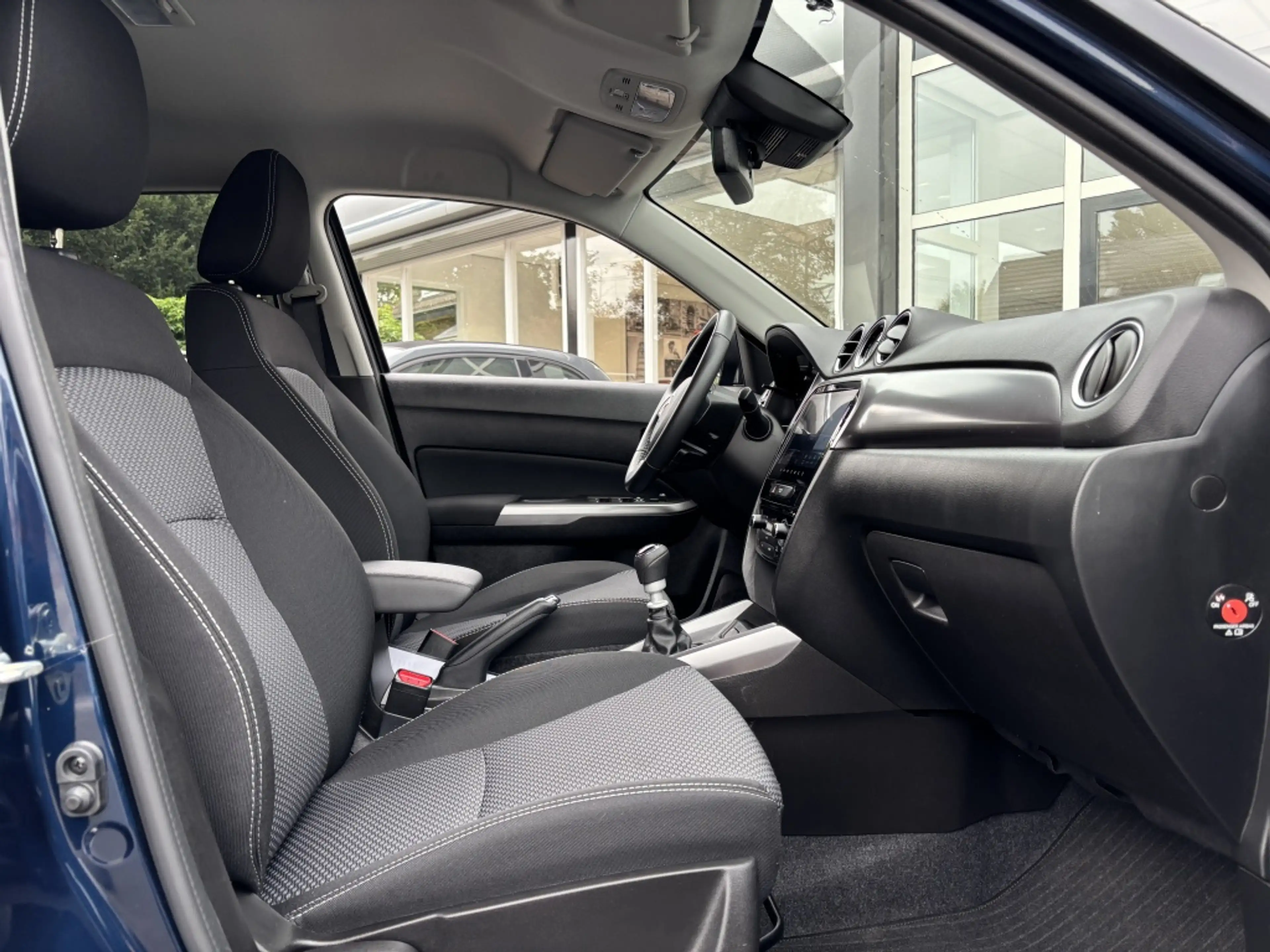 Suzuki Vitara 1.4 Boosterjet 129pk Smart Hybrid Select — photo 13