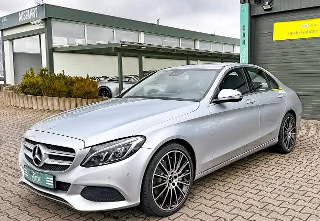 Mercedes-Benz C 400 Avantgarde 4Matic.Luftf.LED.AHK.Navi SHZ