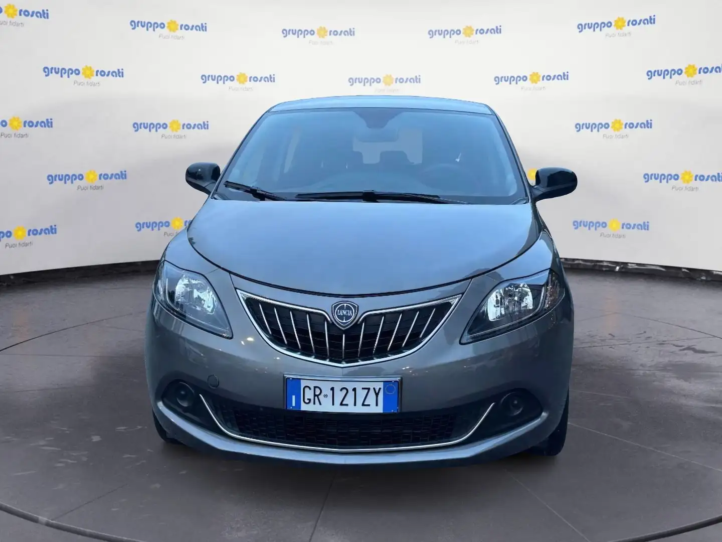 Lancia Ypsilon New 5 porte My24 1.0 Firefly 70 CvStart&Stop Hybr Gris - 2