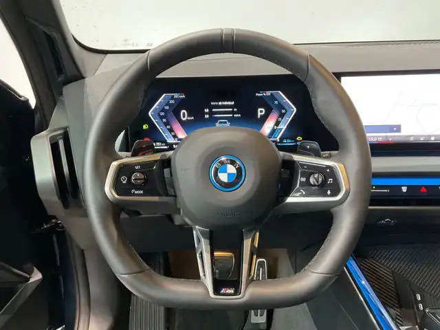 BMW X3 view 5