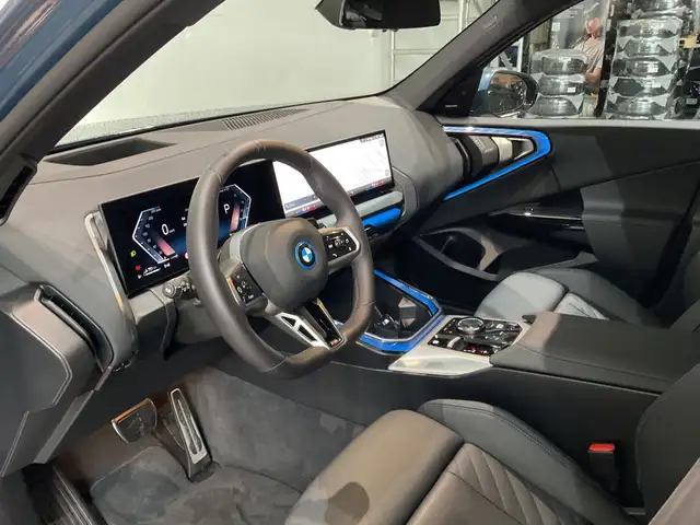 BMW X3 view 6