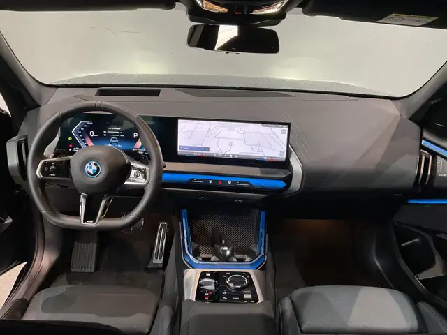 BMW X3 view 3