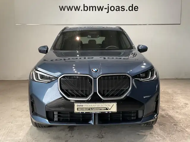 BMW X3 view 2