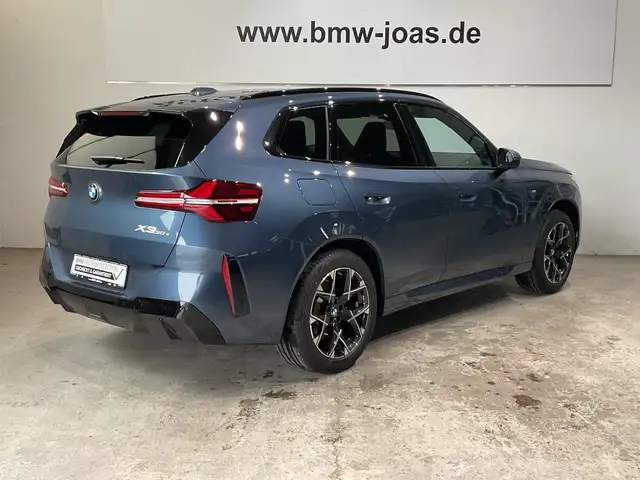 BMW X3 view 13