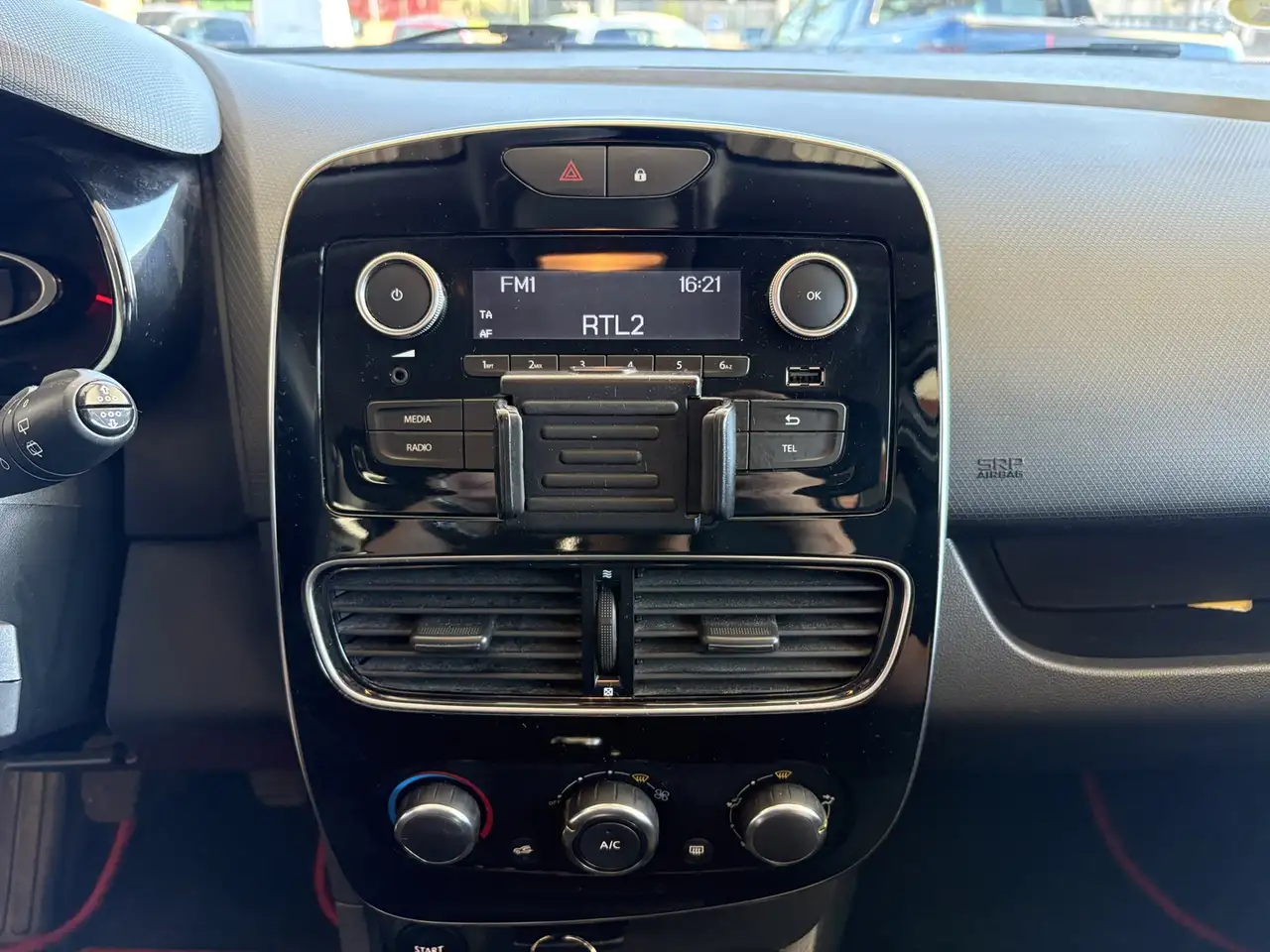 Renault Clio Grandtour — photo 10