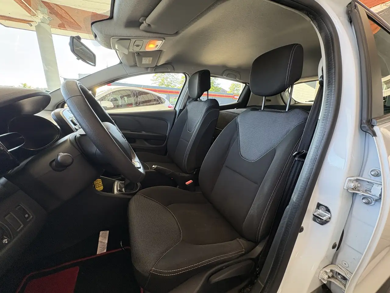 Renault Clio Grandtour — photo 7
