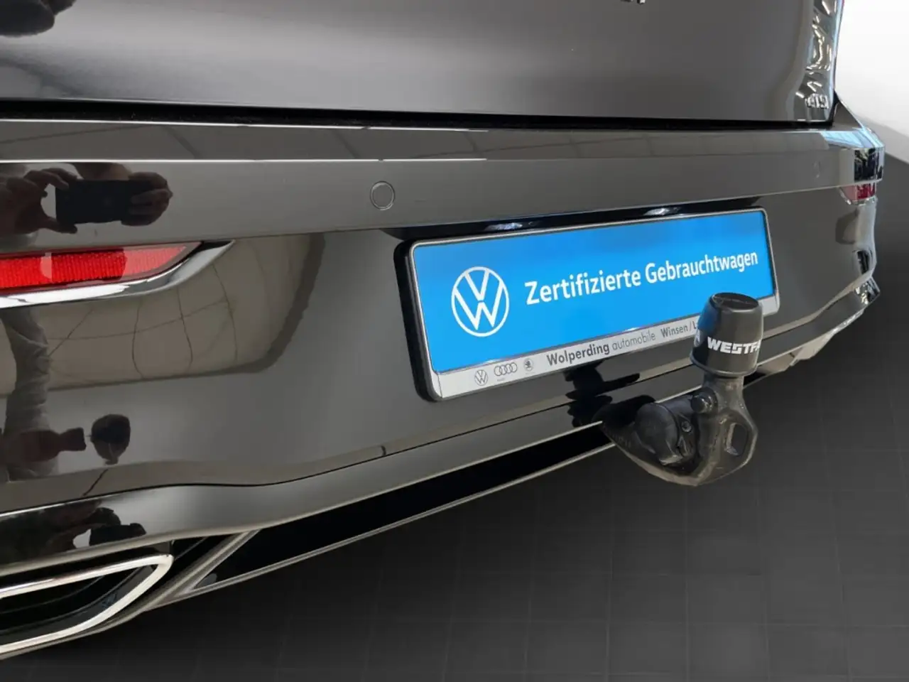 Volkswagen Golf VIII 1.5 eTSI DSG R-Line *AHK*APP-CONN.*LED*NAVI* 19