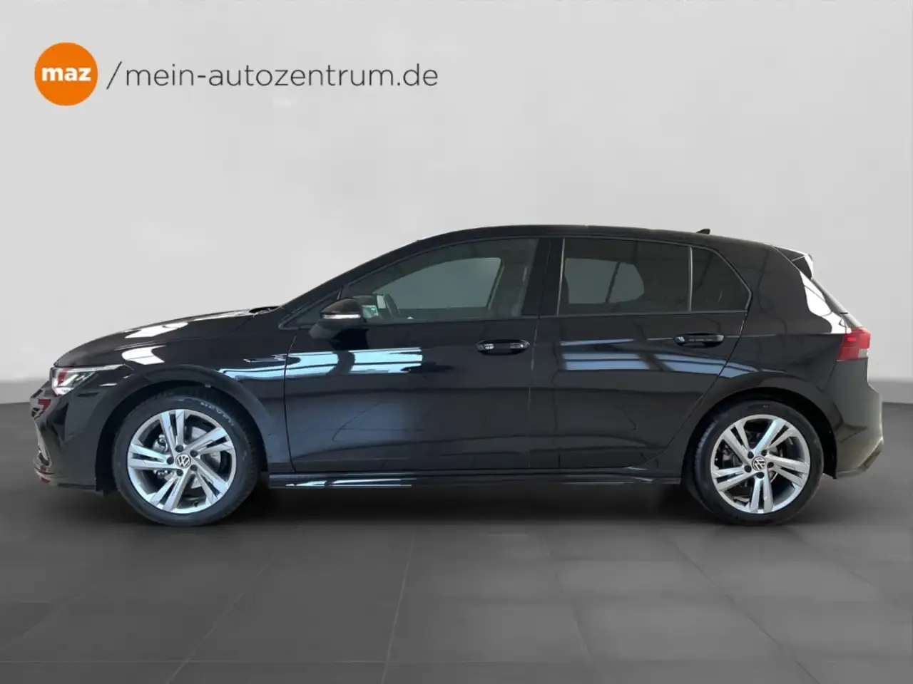 Volkswagen Golf VIII 1.5 eTSI DSG R-Line *AHK*APP-CONN.*LED*NAVI* 3