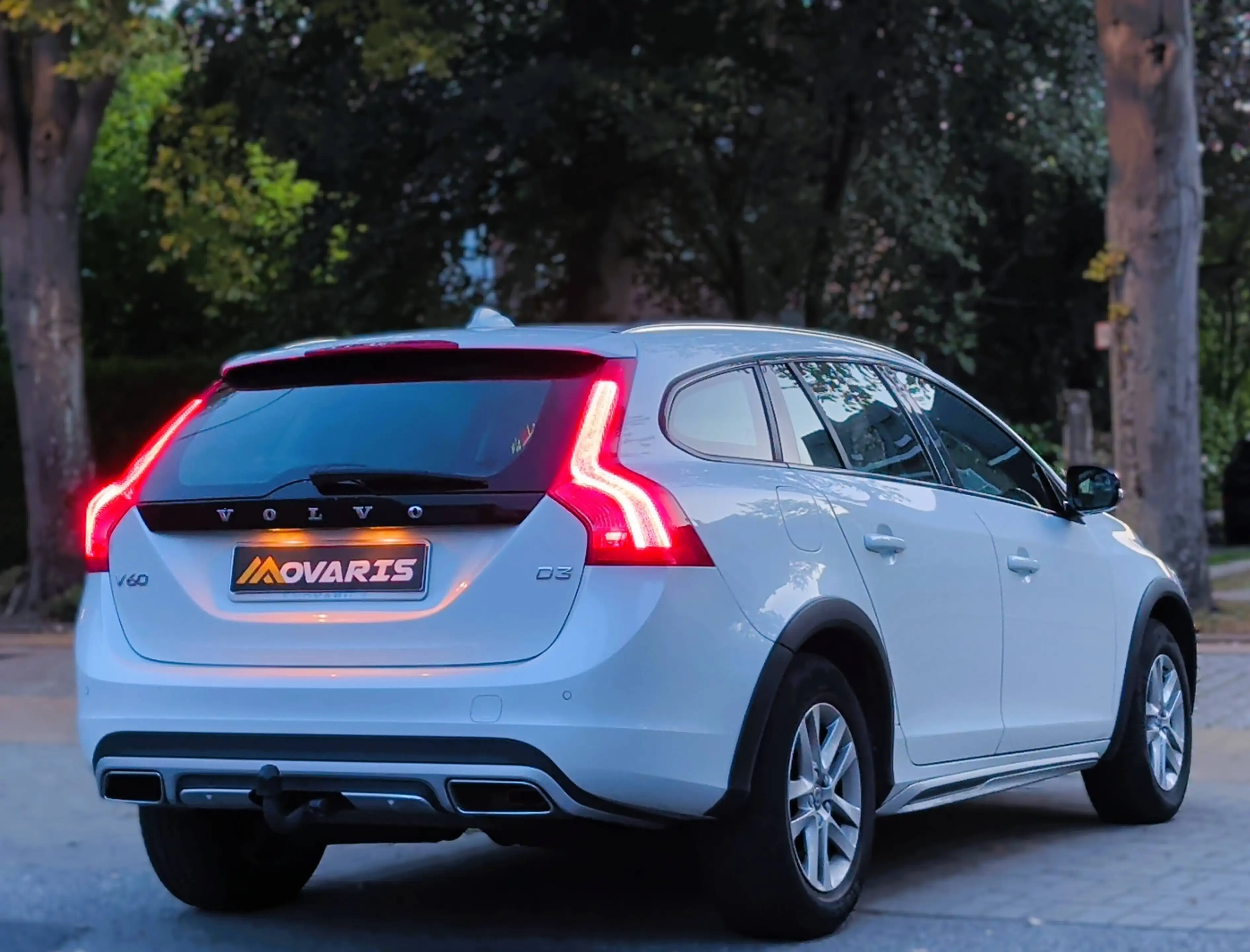Volvo V60 Cross Country D3 KINETIC TREKHAAK 37000KM — photo 6