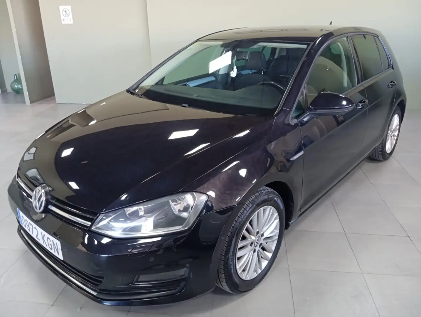 Volkswagen Golf 1.6TDI CR BMT Bluemotion 110 Negro - 2