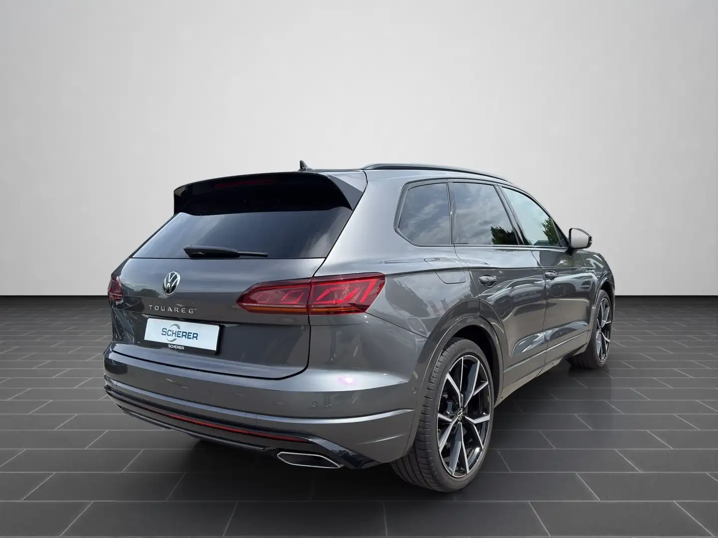 Volkswagen Touareg 3.0 TSI V6 R-Line 4Motion PANO AHK IQ-LI Gris - 2