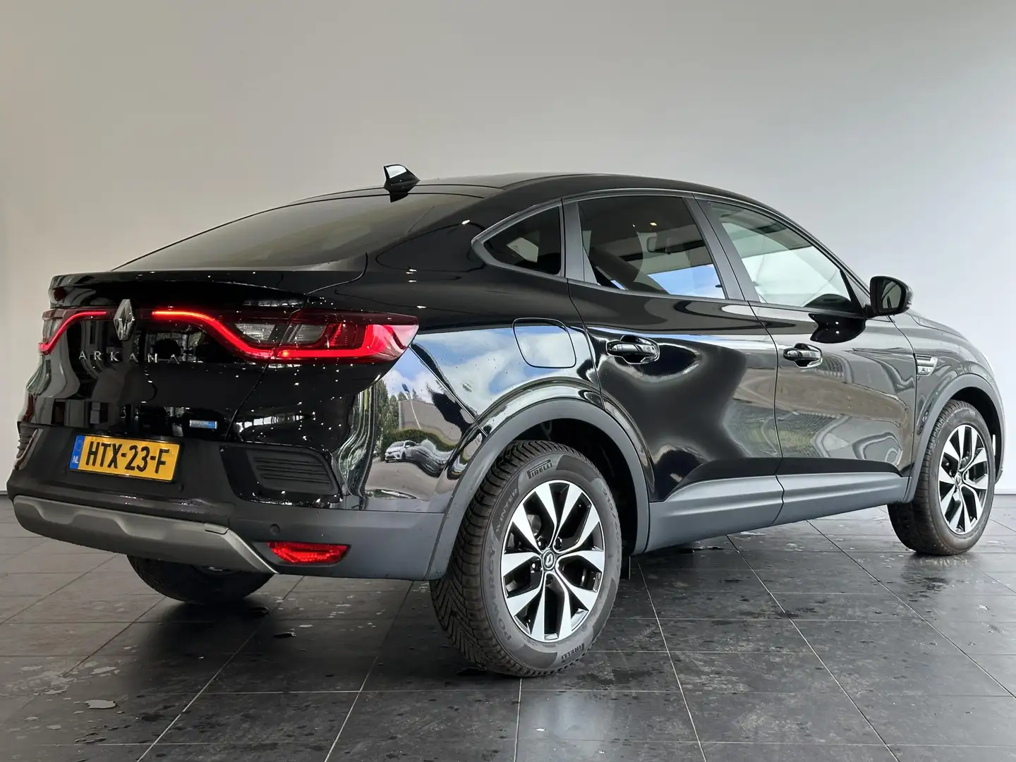 Renault Arkana 1.6 E-Tech Hybrid 145 Zen AUTOMAAT | NAVIGATIE | A Zwart - 2