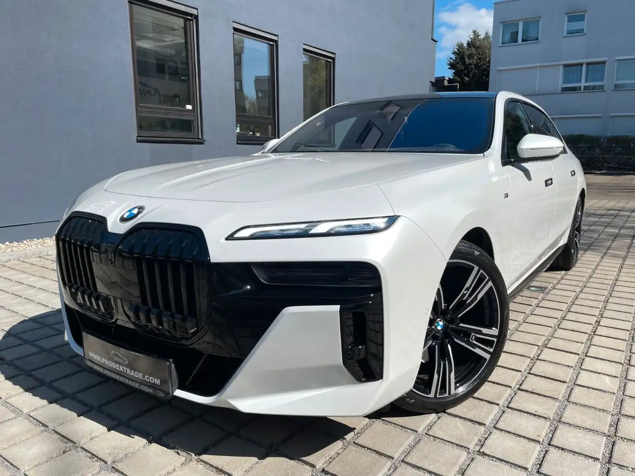 BMW 740